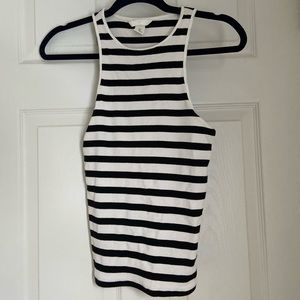 FEB FLASH SALE✨ Black & white striped tank